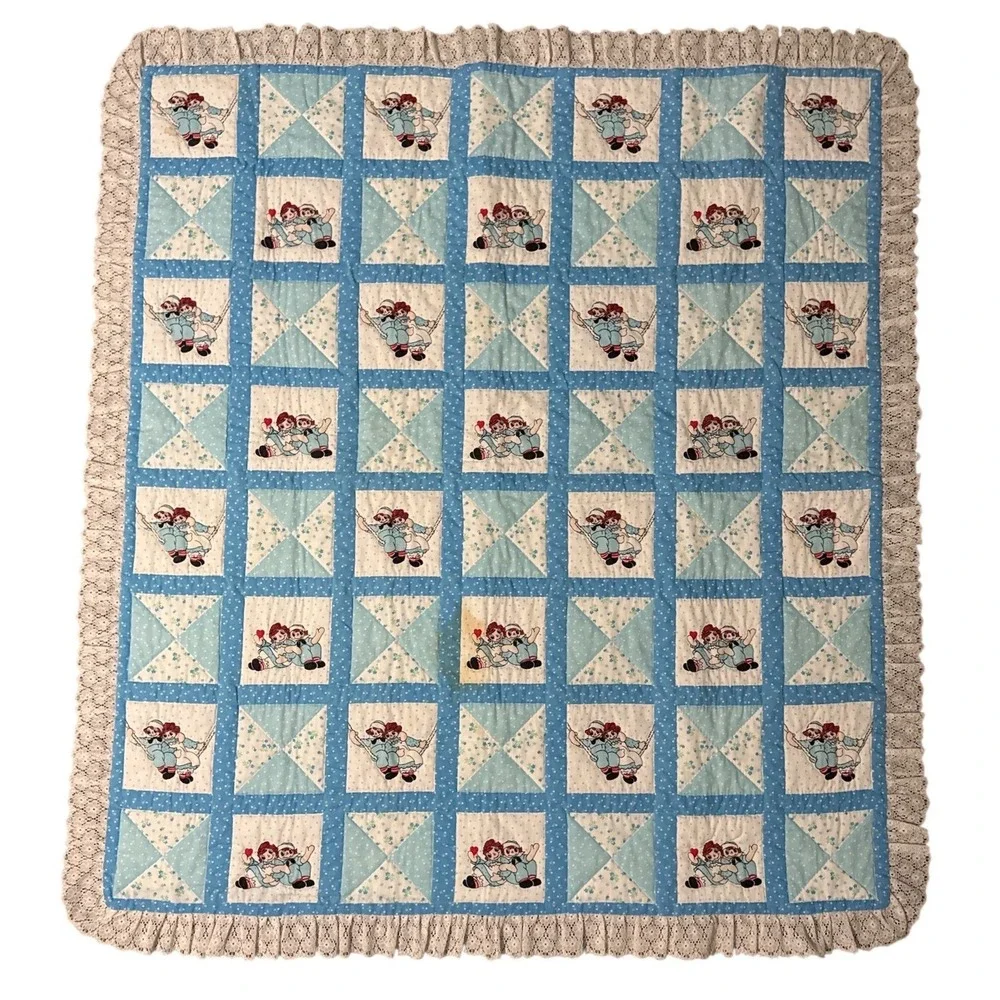 Vintage Raggedy Ann Andy Baby Quilt Blanket Blue White Lace Trim 44x40 Patchwork